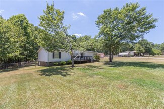 108 Woodlake Dr, Belton, SC 29627