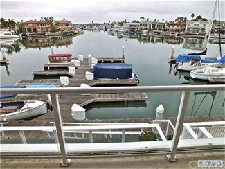 4033 Aladdin Dr, Huntington Beach, CA 92649