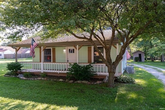 114 Beehler St, Lakeville, IN 46536