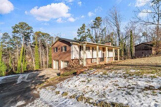 261 Skyline Rd, Hickory, NC 28601