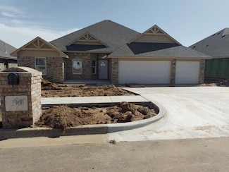 2900 Summit Hollow Dr, Norman, OK 73071