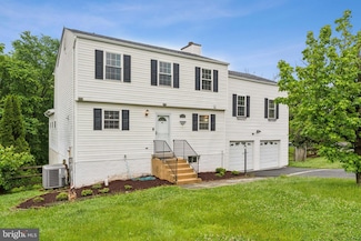 13320 Scibilia Ct, Fairfax, VA 22033