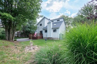 195 Overland Dr, Long Pond, PA 18334