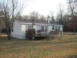 990 7th Ave, Hancock, WI 54943