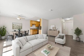 1671 Pentecost Way Unit 1, San Diego, CA 92105