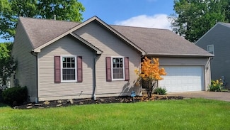 7086 Oak Tree Dr S, Lorain, OH 44053