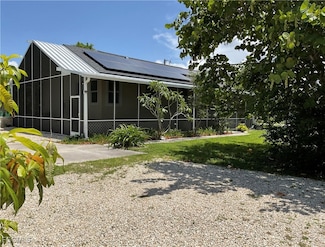 7256 Victory Rd, Bokeelia, FL 33922