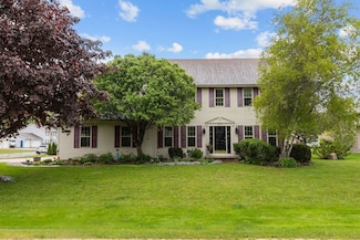 4055 Westview Ln, Oshkosh, WI 54904