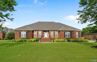 105 Nobleton Ln NW, Huntsville, AL 35806