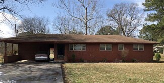 1506 S Prairie St, Stuttgart, AR 72160