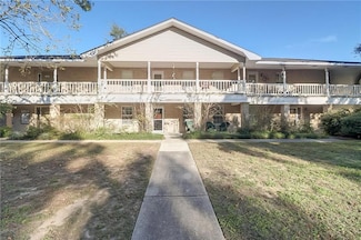 515 Third St Unit 5, Bay Saint Louis, MS 39520