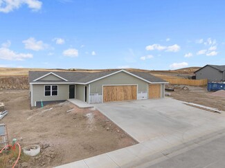 3027 Rombauer Dr, Rapid City, SD 57703
