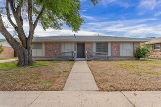 120 Catalina Cir, Portland, TX 78374