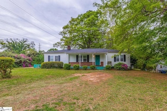 409 E Shore Dr, Spartanburg, SC 29302