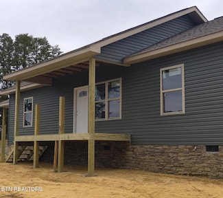 886 Old Federal Rd, Etowah, TN 37331