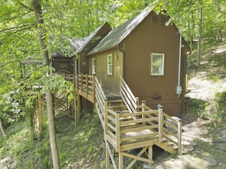 262 Skaggs Rd, Londonderry, OH 45647