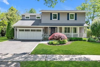 2 Driftwood Dr, Port Washington, NY 11050