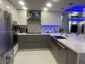 100 Bayview Dr Unit 1609, Sunny Isles Beach, FL 33160