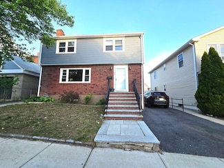 107 Swan St, Everett, MA 02149