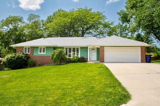 1535 Terrace Dr, Pella, IA 50219