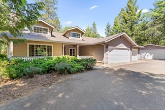 452 Wildflower Dr, Merlin, OR 97532