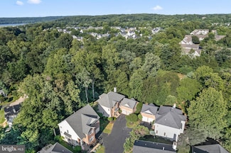 20548 Tidewater Ct, Sterling, VA 20165