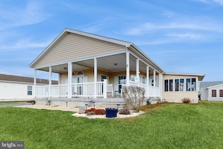 8 Oak Ridge Ln, Manahawkin, NJ 08050