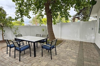 2303 N Sparks St, Burbank, CA 91504