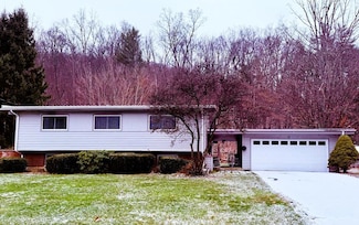 21 Sunny Dell Cir, Horseheads, NY 14845