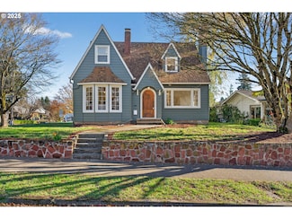 1708 SE 76th Ave, Portland, OR 97215