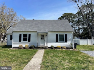 5 Oak St, Cambridge, MD 21613