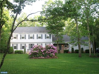 12 Lexington Ct, Shamong, NJ 08088