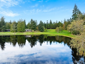 4130 Sharpe Rd, Anacortes, WA 98221