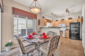7401 W Arrowhead Clubhouse Dr Unit 2067, Glendale, AZ 85308