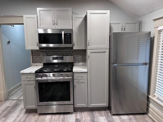 734 Sims Ave, Saint Paul, MN 55106