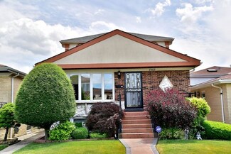 8465 W Castle Island Ave, Chicago, IL 60656