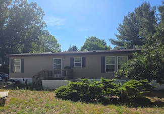 15102 Brookside Dr, Spring Lake, MI 49456