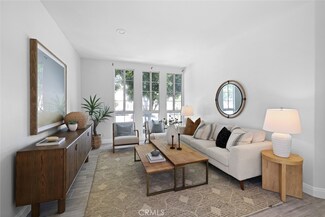 2101 E 15th St Unit 13, Newport Beach, CA 92663