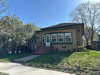 911 8th St N, Fargo, ND 58102