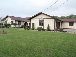 9490 Seymour Rd, Fredonia, NY 14063