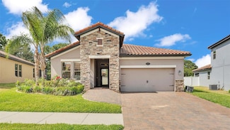 2277 Bella Luna Cir, Lakeland, FL 33810
