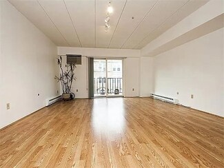 125 Pleasant St Unit 309, Brookline, MA 02446