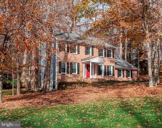 5392 Cleburne Ln, Woodbridge, VA 22192