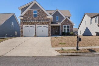 7559 Hollydale Ln, Ooltewah, TN 37363