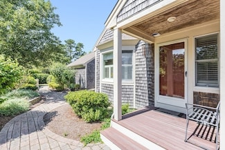 1 Pinchion Vale, Plymouth, MA 02360