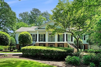 5545 Cross Gate Ct NW, Atlanta, GA 30327