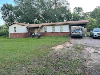 1005 Agness Dr, Longview, TX 75602