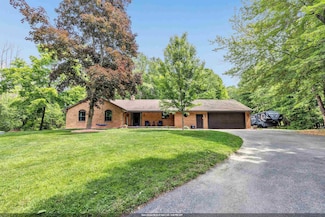 4070 Matuszak Ct, Green Bay, WI 54313