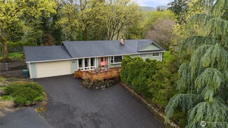 107 Summit Dr, Kalama, WA 98625
