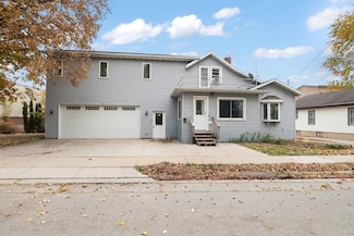 124 S Custer St, Brillion, WI 54110